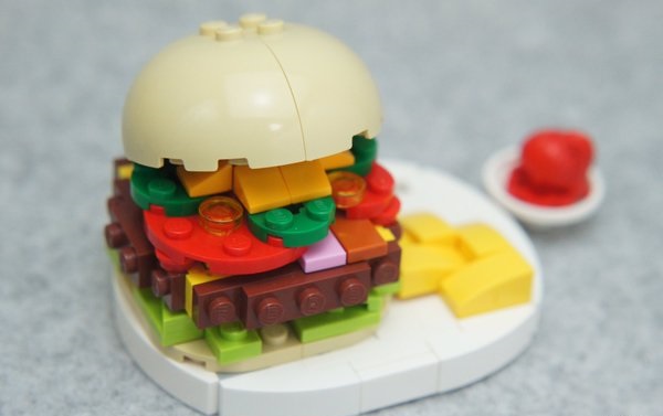 lego_food_burger_1.jpg