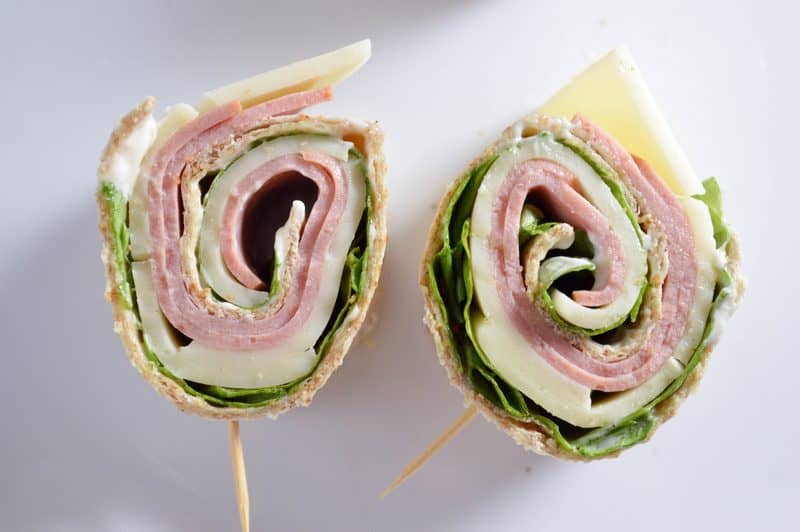 pinwheel-sandwich-back-to-school-lunchbox-recipe-for-kids-1-of-1-11.jpg