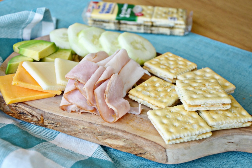 snack-crackers-sandwich-ingredients.jpg